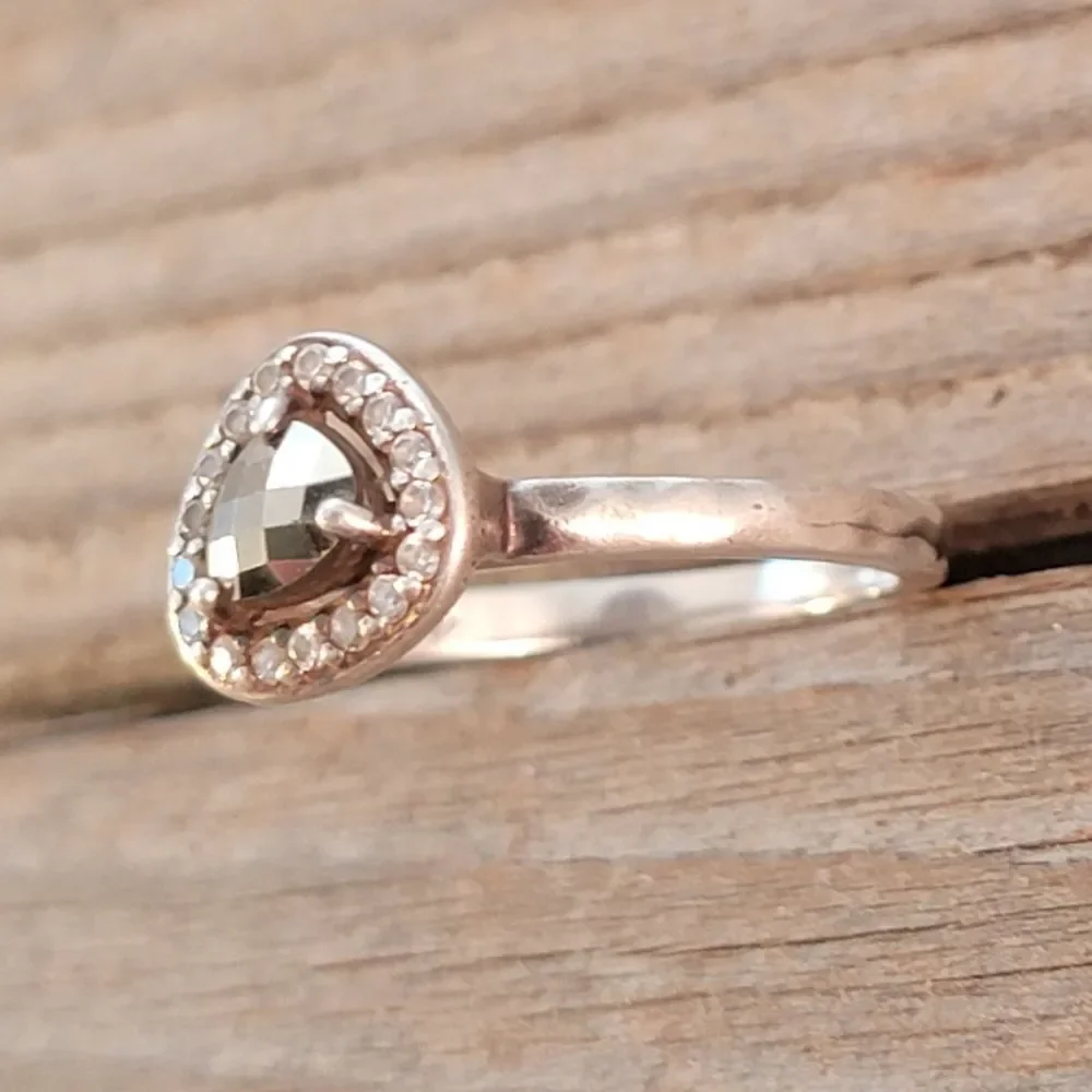 SILPADA 925 Sterling Silver Hematite Cubic CZ Belle Fleur Ring Size 8